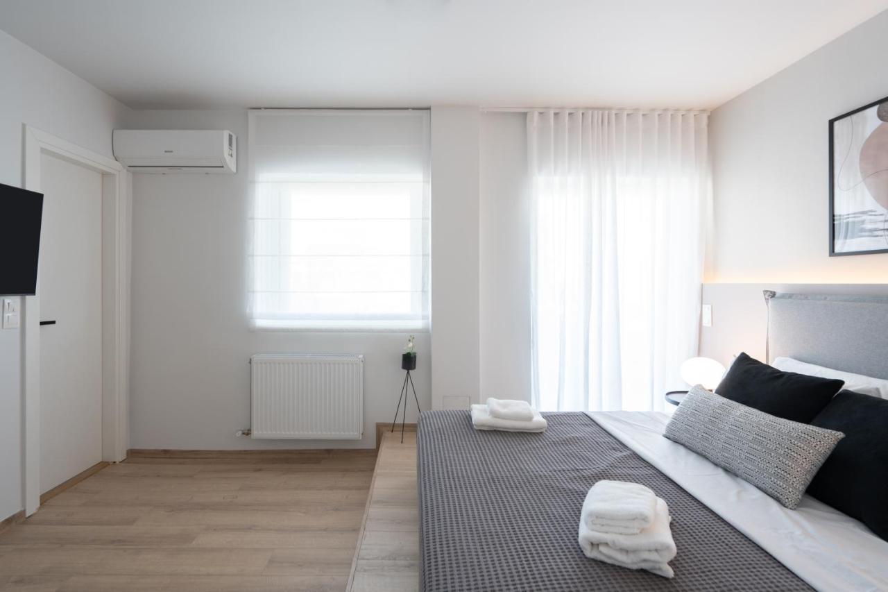 Luxury 4 Bedrooms Apartment Near Flisvos Marina Pireusz Kültér fotó