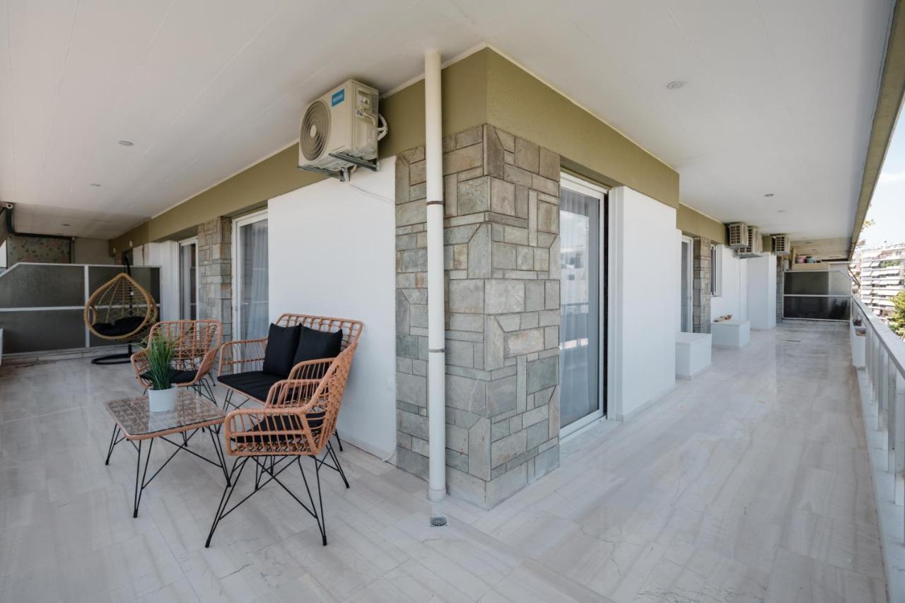 Luxury 4 Bedrooms Apartment Near Flisvos Marina Pireusz Kültér fotó