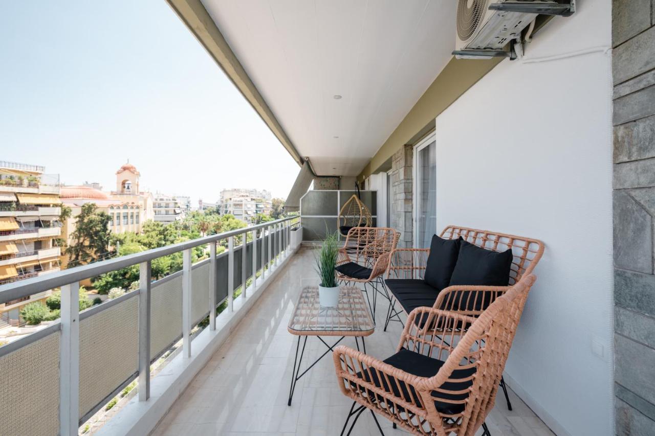 Luxury 4 Bedrooms Apartment Near Flisvos Marina Pireusz Kültér fotó