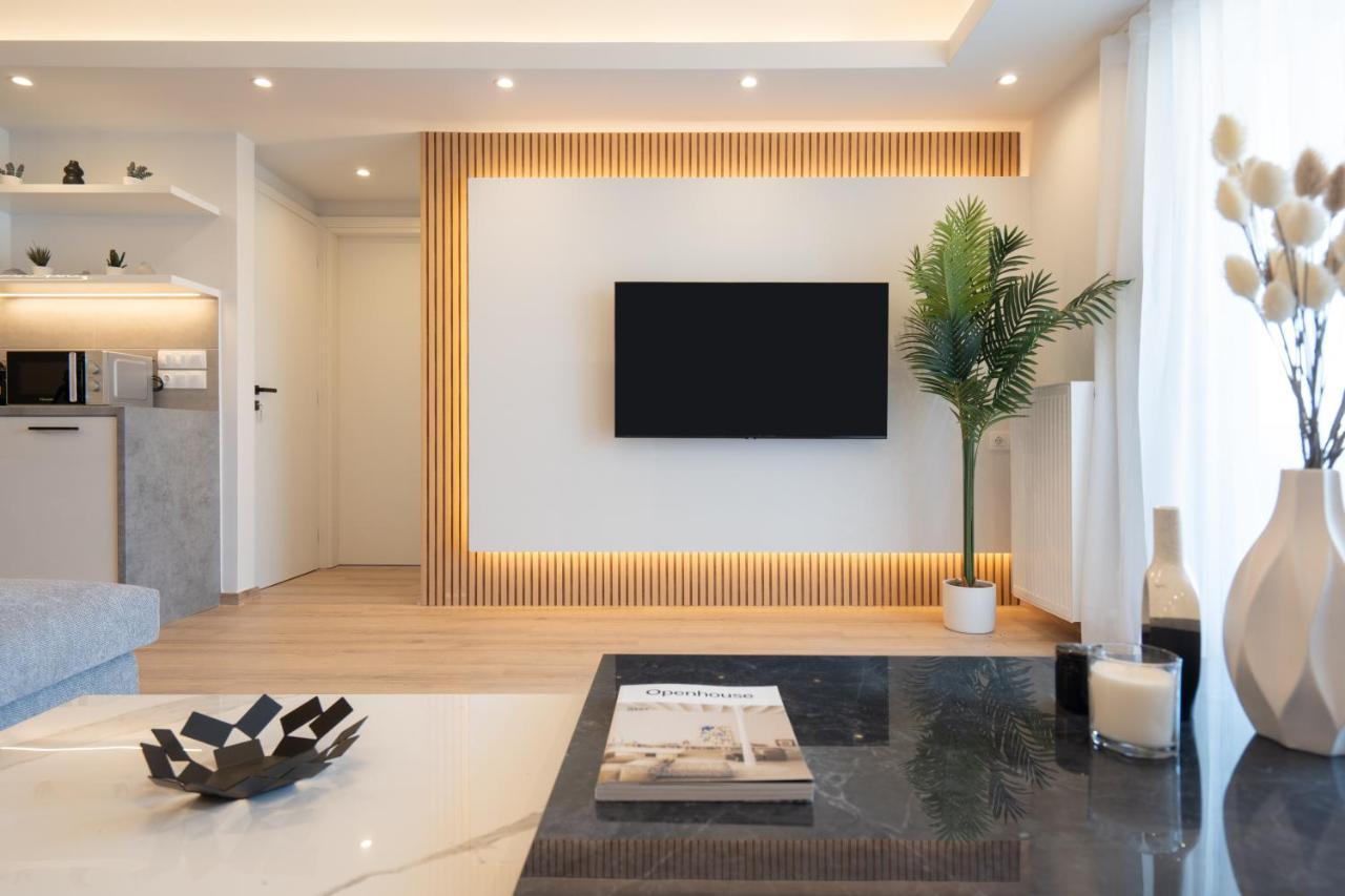 Luxury 4 Bedrooms Apartment Near Flisvos Marina Pireusz Kültér fotó