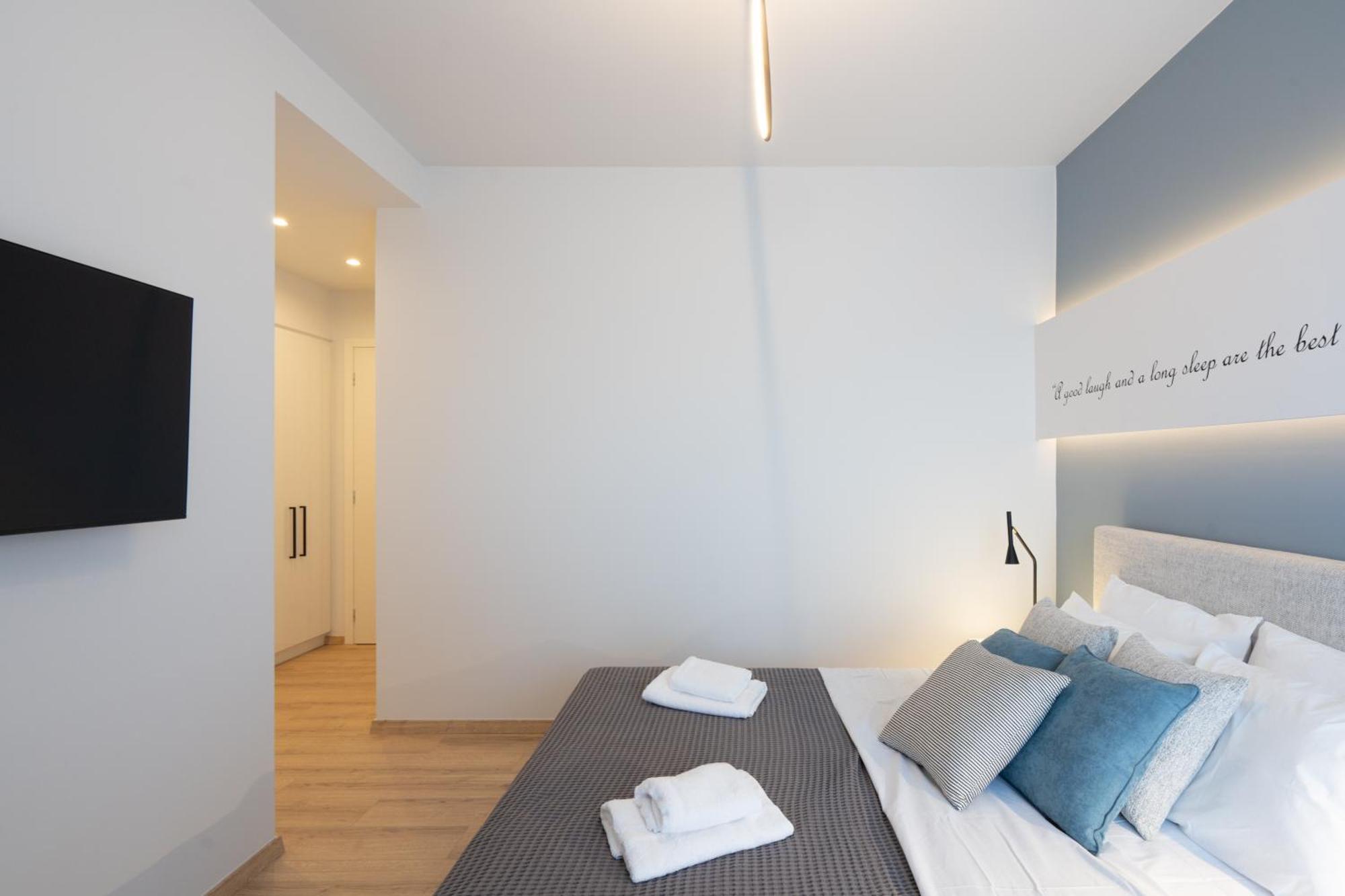 Luxury 4 Bedrooms Apartment Near Flisvos Marina Pireusz Kültér fotó
