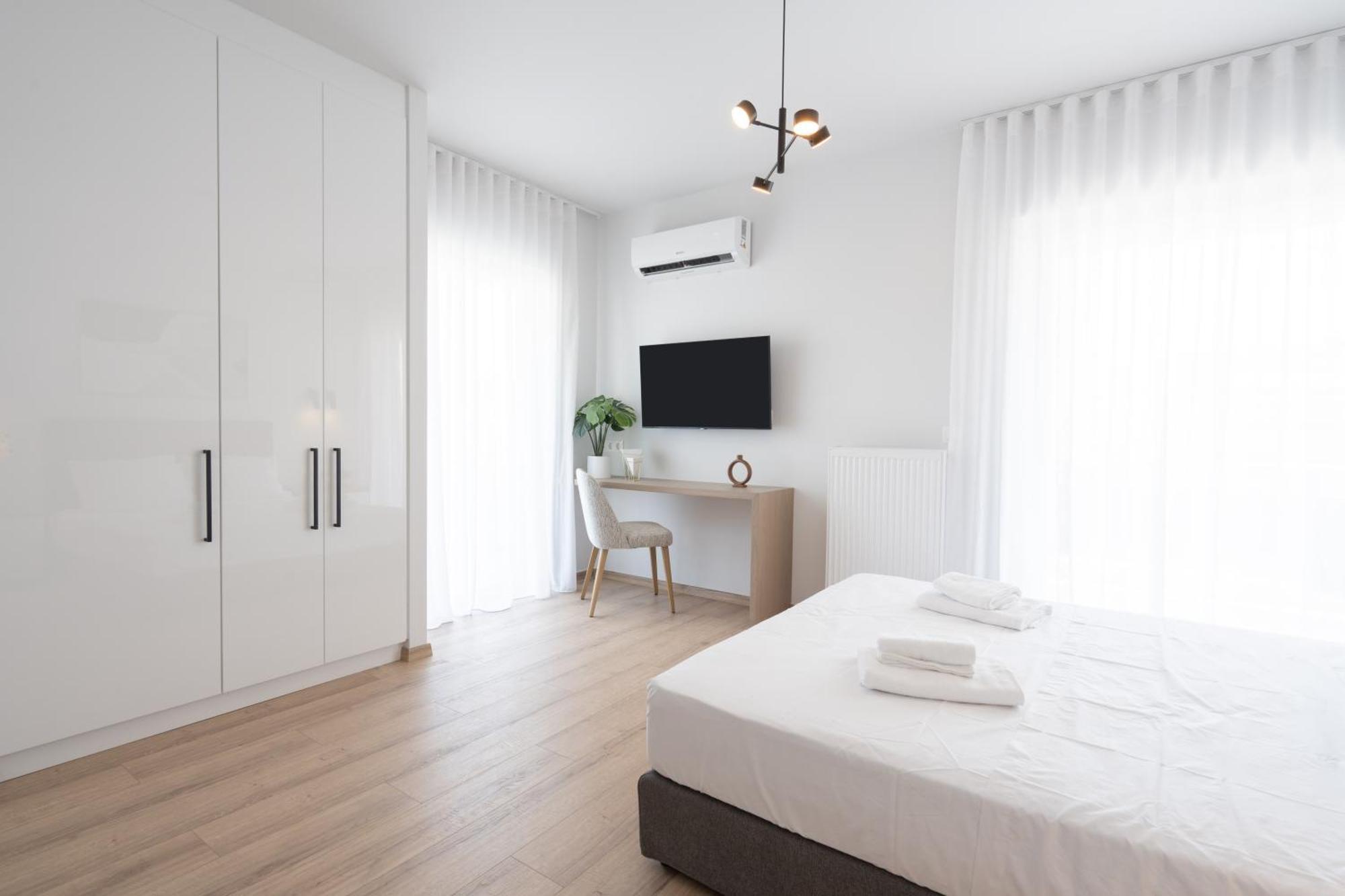Luxury 4 Bedrooms Apartment Near Flisvos Marina Pireusz Kültér fotó