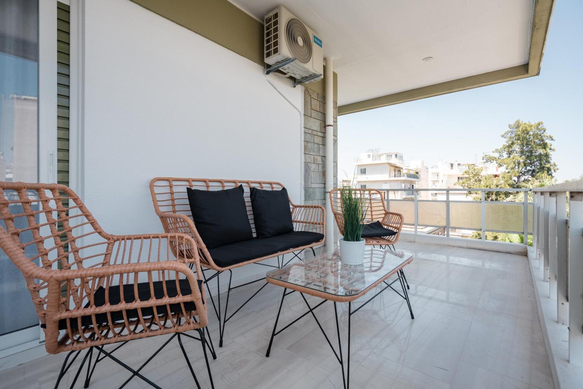Luxury 4 Bedrooms Apartment Near Flisvos Marina Pireusz Kültér fotó